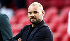 Le fils de Wesley Sneijder signe son premier contrat pro