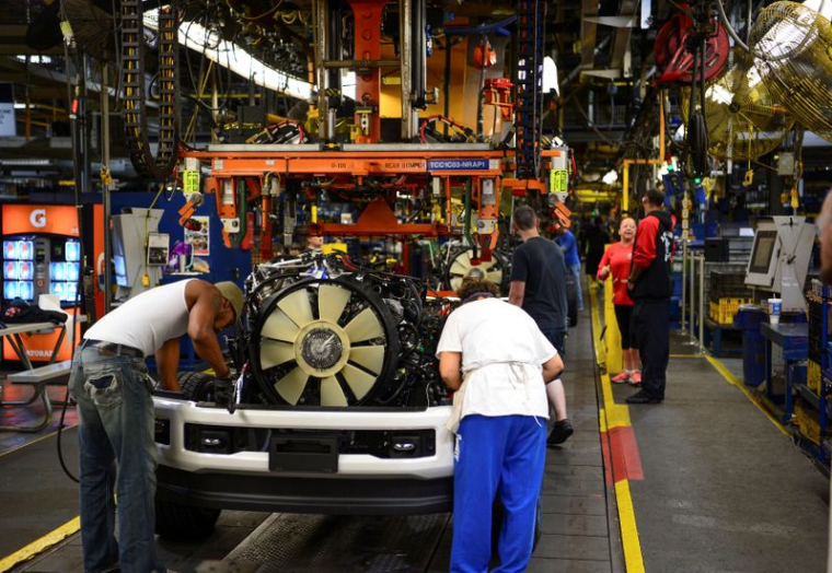 USA: LA CROISSANCE DANS L'INDUSTRIE AU PLUS HAUT DEPUIS 3 ANS