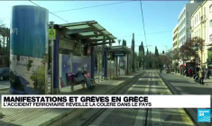 Catastrophe ferroviaire : la Grèce à l'arrêt descend dans la rue