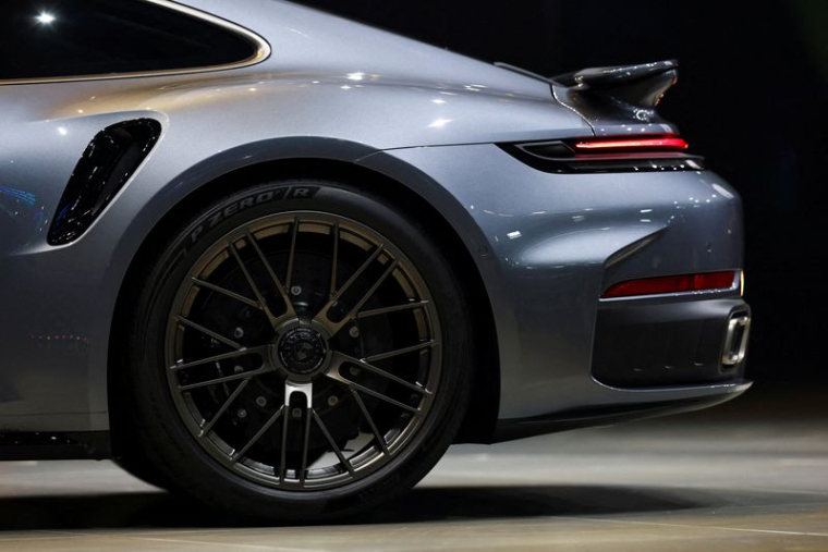 Une Porsche 911 Turbo S au salon IAA de Munich