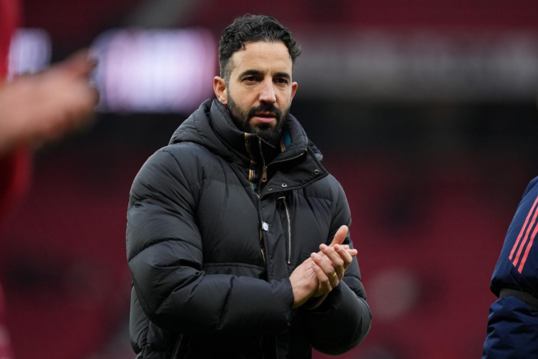 Ruben Amorim assume l'absence de renforts offensifs à Manchester United