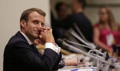 SARGASSES ET CHLORDÉCONE POUR MACRON EN MARTINIQUE ET GUADELOUPE