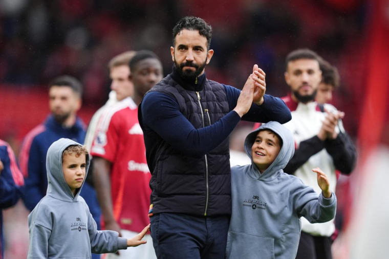 Amorim écarte quatre joueurs de la tournée américaine de Manchester United