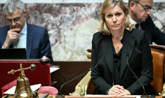 La présidente de l'Assemblée nationale française, Yael Braun-Pivet, dirige la session parlementaire extraordinaire avant un vote de confiance sur le budget d'austérité du gouvernement, à l'Assemblée nationale à Paris le 8 septembre 2025 ( AFP / Bertrand GUAY )