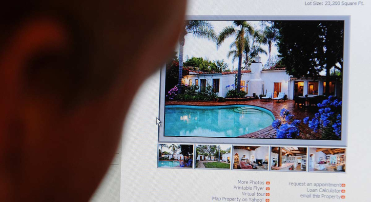 Les conseils du Revenu pour trouver ou vendre votre bien immobilier grâce à Internet. (© AFP)