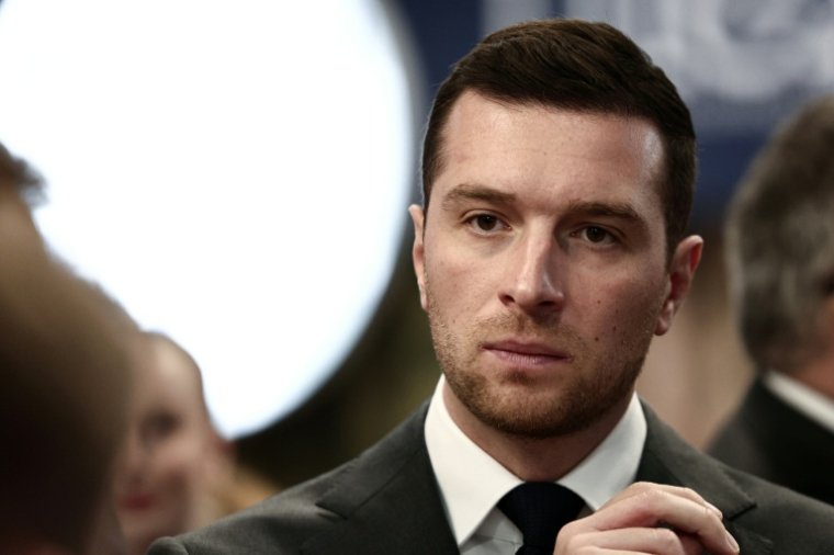 Le président du Rassemblement National (RN), Jordan Bardella, en visite au salon mondial de la sécurité intérieure  à Villepinte le 19 novembre 2025 ( AFP / Thibaud MORITZ )