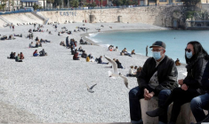 FRANCE: IMPOSSIBLE DE GARANTIR UN ÉTÉ TOURISTIQUE "NORMAL", DIT BEAUNE