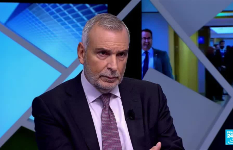 Stefano Sannino : "Il faut des compromis sur le gaz pour éviter l'isolement de l'Allemagne"
