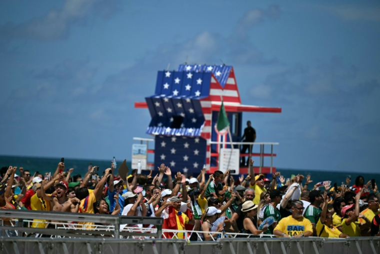 Une fan zone à Miami Beach, en Floride, le 11 juin 2026 ( AFP / CHANDAN KHANNA )