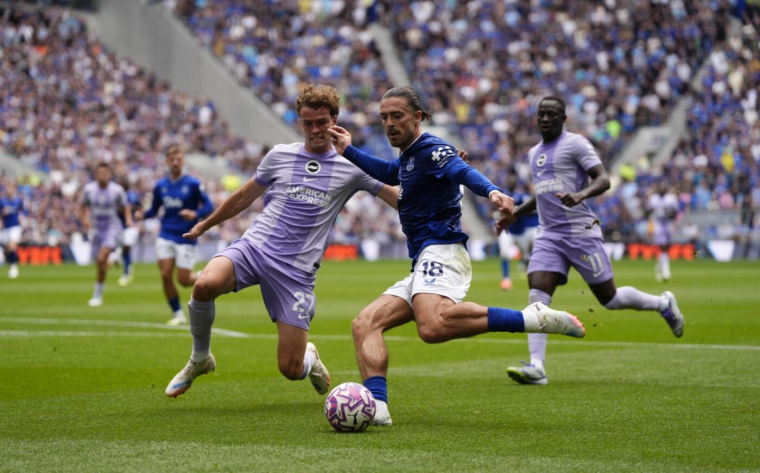 Grealish brille pour ses débuts à domicile, pas de vainqueur entre les Européens Palace et Forest