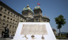 ( AFP / FABRICE COFFRINI )