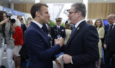 Emmanuel Macron et Keir Starmer à Washington, aux États-Unis, le 10 juillet 2024. ( AFP / LUDOVIC MARIN )