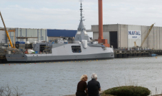 Une frégate en cours de consruction sur le site du Naval Group à Lorient, dans l'ouest de la France, le 30 septembre 2026 ( AFP / Sebastien Salom-Gomis )