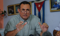 Le dissident cubain José Daniel Ferrer lors d'une conférence de presse, à La Havane, le 12 mai 2016 ( AFP / YAMIL LAGE )
