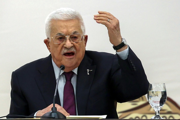 Le président de l'Autorité palestinienne Mahmoud Abbas s'exprime lors de la 32ème session du Conseil central de l'Organisation de Libération de la Palestine (OLP) à Ramallah le 23 avril 2025 ( AFP / Zain JAAFAR )