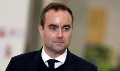 Le Premier ministre Sebastien Lecornu lors d'un déplacement à Rosny-sur-Bois, France, le 23 janvier 2026 ( AFP / Thomas SAMSON )