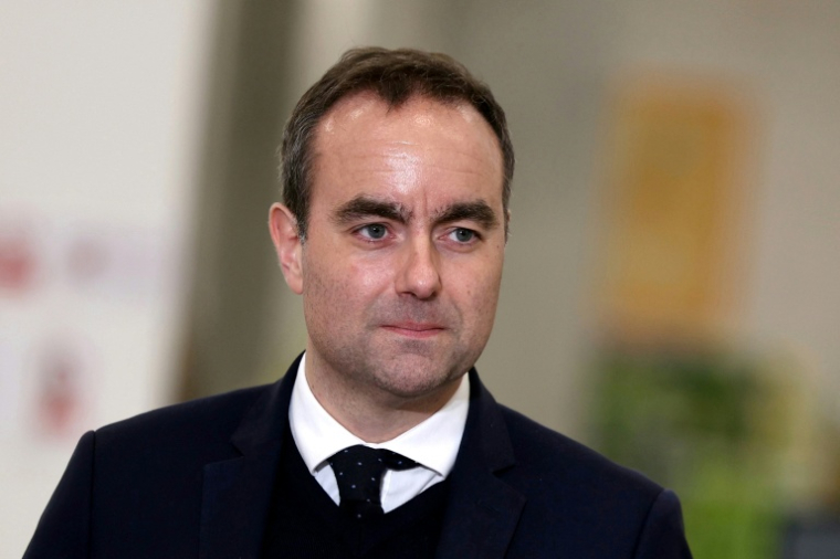 Le Premier ministre Sebastien Lecornu lors d'un déplacement à Rosny-sur-Bois, France, le 23 janvier 2026 ( AFP / Thomas SAMSON )