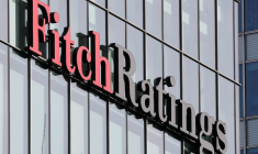 Photo d'archives du logo Fitch Ratings à Londres, en Grande-Bretagne