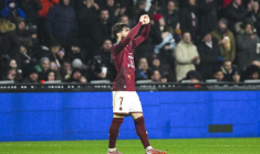 Giorgi Tsitaichvili à propos de Kvara : « Une star qui défend, c'est rare. »