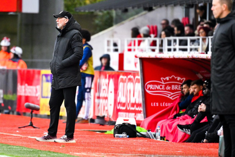 « C’est de l’incompétence, tout simplement », Éric Roy furieux contre l’arbitrage après Brest-PSG