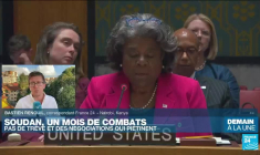 Exode massif de la population au Soudan et pas d'issue en vue après un mois de combats