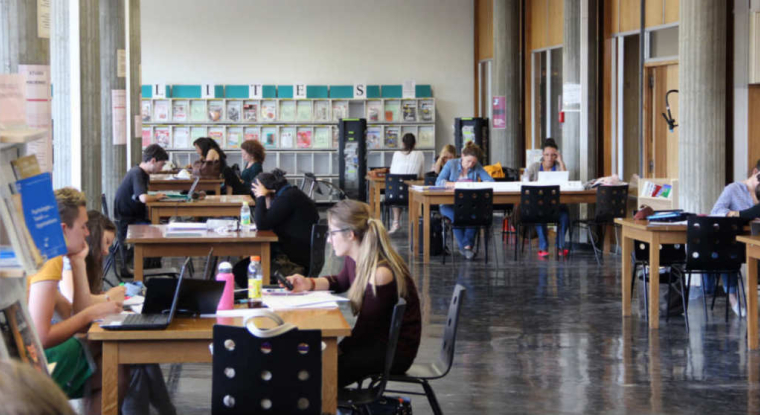 Un étudiant a besoin en moyenne de 456 euros par mois pour se loger. (© cc Camille Stromboni)