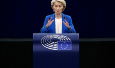 La présidente de la Commission européenne Ursula von der Leyen, au Parlement européen à Strasbourg le 21 janvier 2026 ( AFP / FREDERICK FLORIN )