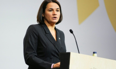 La cheffe de l'opposition bélarusse en exil Svetlana Tikhanovskaïa le 2 octobre 2025 lors d'une conférence à Copenhague ( Ritzau Scanpix / Thomas Traasdahl )