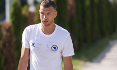 Le Paris FC vise un grand buteur européen