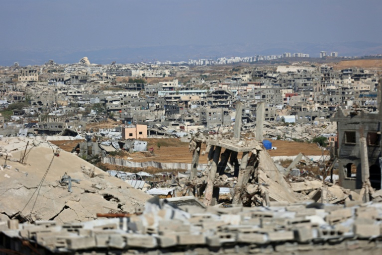 Des immeubles détruits à Jabalia dans le nord de la bande de Gaza le 6 mai 2026 ( AFP / Omar AL-QATTAA )