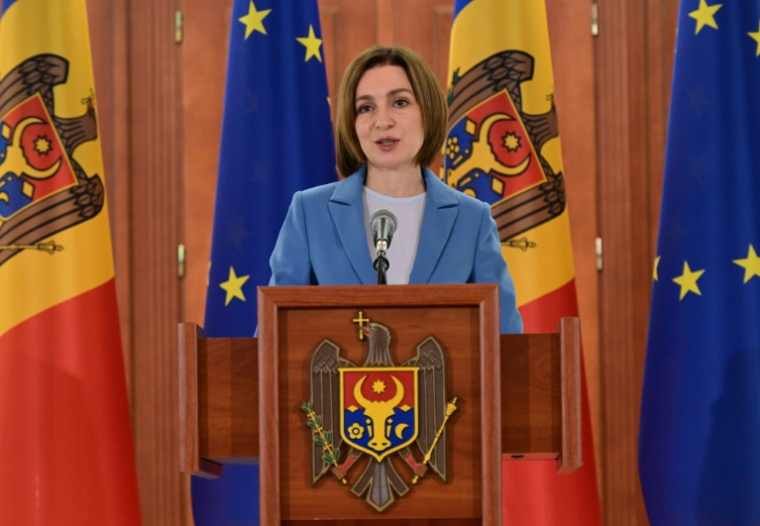 La présidente de la Moldavie Maia Sandu lors d'une conférence de presse à Chisinau le 29 septembre 2025, au lendemain de la victoire de son parti pro-européen aux législatives ( AFP / Daniel MIHAILESCU )