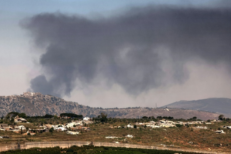 Cette photo a été prise près de la frontière israélo-libanaise, le 17 juin 2026, et montre le chateau médiéval de Beaufort, dans le sud du Liban, appelé Qalaat al-Shaqif, pris par les Israéliens le mois dernier. ( AFP / JACK GUEZ )