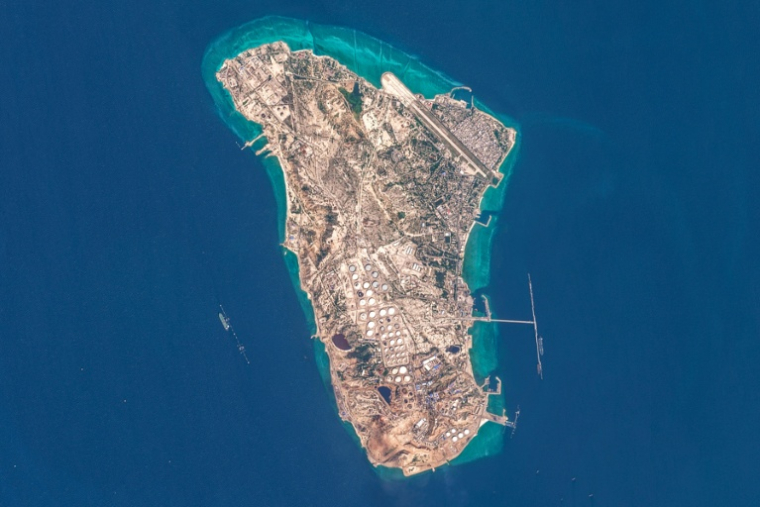 Image satellite prise par l'Agence spatiale européenne (ESA) de l'île de Kharg, le principal terminal pétrolier de l'Iran, le 7 mars 2026  ( EUROPEAN SPACE AGENCY / - )