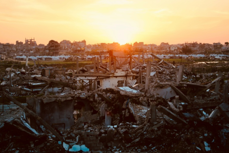 Destructions dans le camp de réfugiés de Nousseirat, dans le centre de la bande de Gaza, le 31 décembre 2025 ( AFP / Eyad Baba )