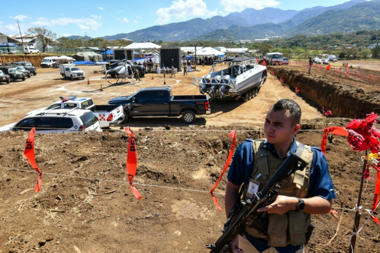 Chantier d'une future mégaprison à Alajuela, au Costa Rica, le 14 janvier 2026 ( AFP / EZEQUIEL BECERRA )