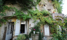 Une maison troglodytique à Troo (Loir-et-Cher), le 27 juillet 2012 ( AFP / JEAN-FRANCOIS MONIER )