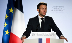 Emmanuel Macron à Aix-en-Provence, le 5 décembre 2022. ( AFP / CHRISTOPHE SIMON )