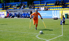 À Kiev, un tournoi de foot pour amputés sur fond de guerre en Ukraine