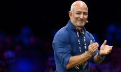 Jeff Bezos, à Turin, le 3 octobre 2025 ( AFP / MARCO BERTORELLO )