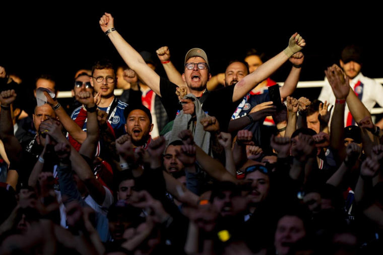 Ces supporters ont un problème : le PSG est en finale à cause de leurs superstitions