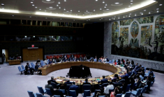 Les membres du Conseil de sécurité des Nations unies votent sur une résolution appelant à un cessez-le-feu et à un accès humanitaire sans restriction à Gaza, au siège de l'ONU à New York, le 4 juin 2025 ( AFP / Leonardo Munoz )
