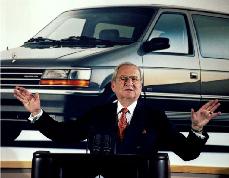 LEE IACOCCA, FIGURE DE L'AUTOMOBILE QUI A SAUVÉ CHRYSLER, EST MORT À 94 ANS