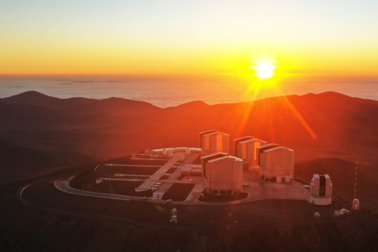 La plateforme du Very Large Telescope (VLT) de l'ESO à Paranal, au Chili ( AFP / RODRIGO ARANGUA )