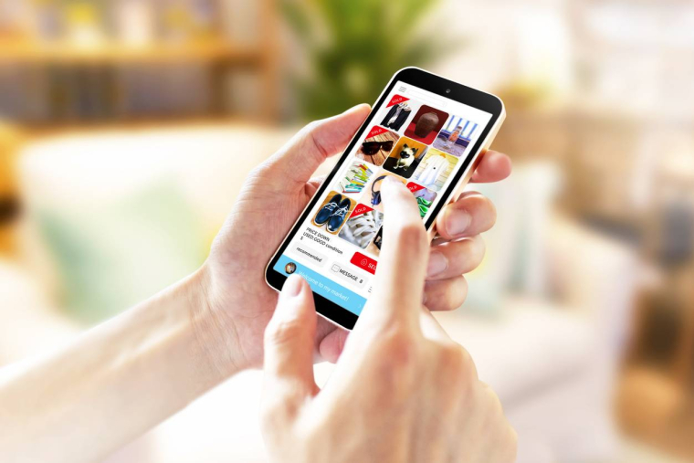 Cdiscount et La redoute convertis au marché de l’occasion - iStock-loveshiba