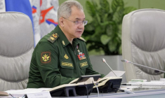 Sergueï Choïgou lors d'une réunion avec la direction des forces armées à Moscou