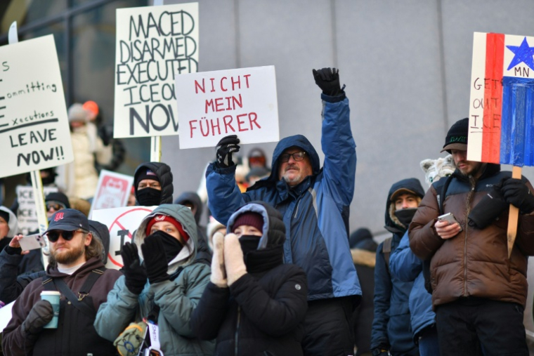 Manifestation contre l'ICE à Minneapolis, le 25 janvier 2026 ( AFP / Octavio JONES )