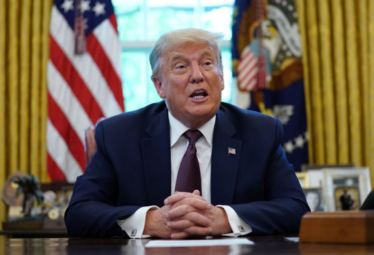 Donald Trump dans le Bureau ovale à la Maison Blanche