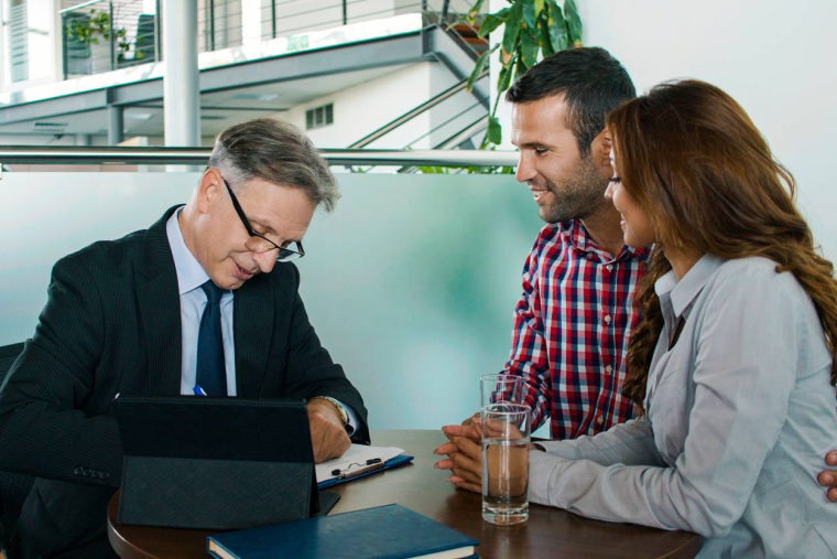 Nouveau record de collecte pour l’assurance-vie - iStock-EmirMemedovski