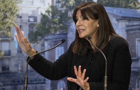 Anne Hidalgo, à Paris, le 15 janvier 2025 ( AFP / MARTIN LELIEVRE )