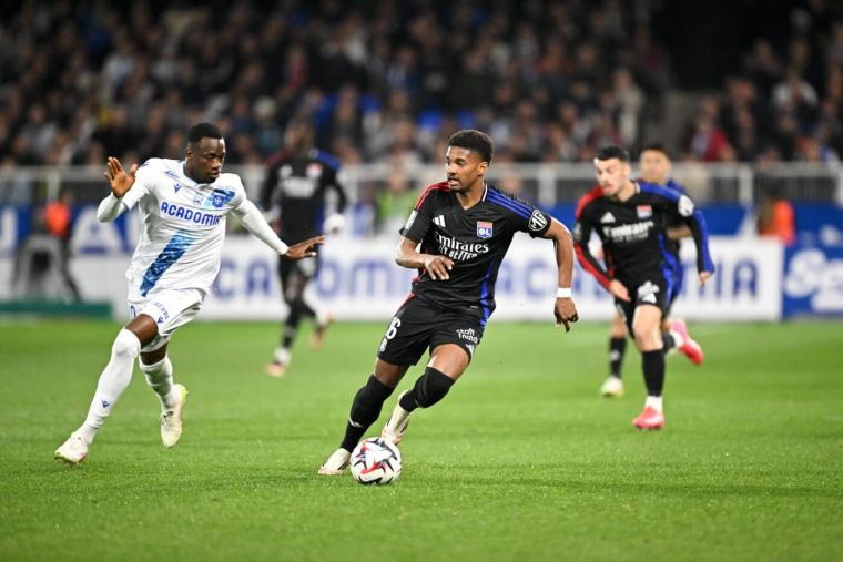 Lyon enivre sa saison en Bourgogne et assomme Auxerre